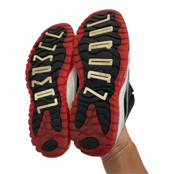 Air Jordan 11 Retro Low BP bred sneakers 11C - Picture 5 of 7